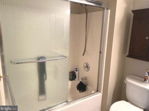 112 Talon Ln, West Deptford NJ 08093-2322 exterior