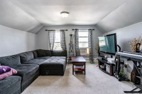 26 Kilton St, Taunton MA 02780-2953 exterior