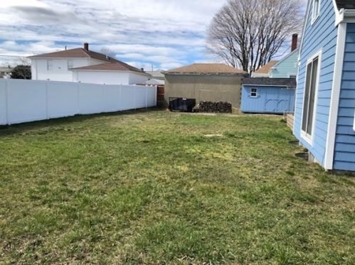 58 Bellevue St, New Bedford MA 02744-1902 exterior