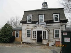 39 Floral St, Newton, MA 02461-1246