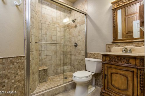 25303 51 Dr, Phoenix AZ 85031-3902 exterior