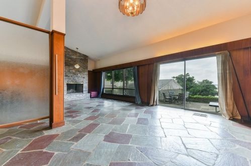 142 Crabtree Rd, Quincy MA 02171-1250 exterior