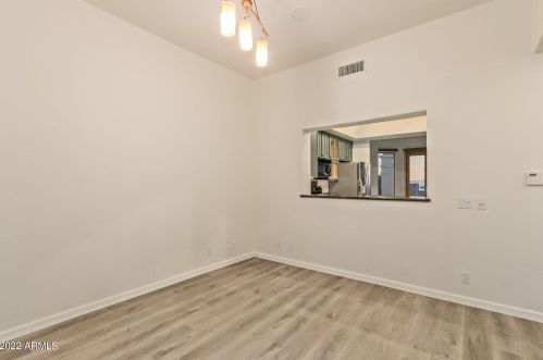 21 Beryl Ave, Phoenix AZ  85021-2480 exterior