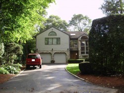 33 Colbert Rd, Newton, MA 02465-2906