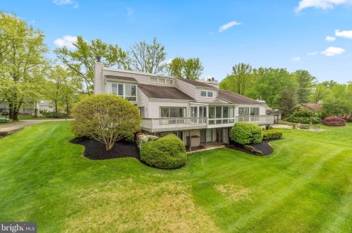 11102 Willow Bottom Dr, Columbia MD 21044-1069 exterior