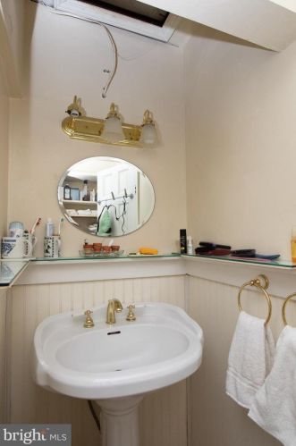 1398 Good Intent Rd, West Deptford NJ 08096-6116 exterior