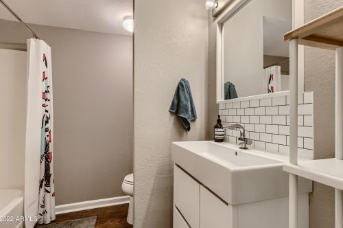 5820 42 Pl, Phoenix AZ 85050-3777 exterior