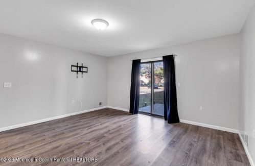 903 Callas Ct, Jackson Twp NJ  08527-4129 exterior