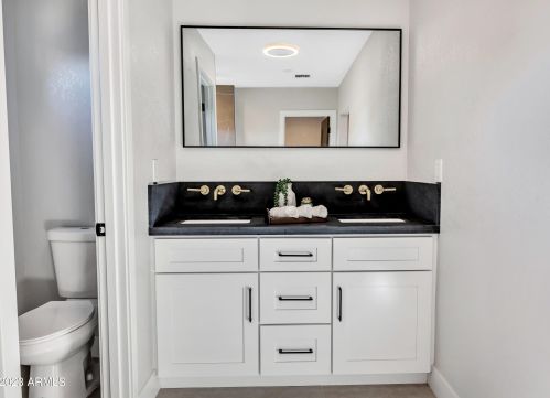 4115 Catalina Dr, Phoenix AZ 85015-6024 exterior