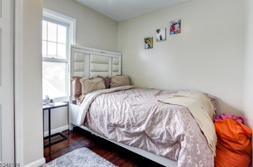 27 Mt Pleasant Ave, Belleville NJ 07109-2021 exterior