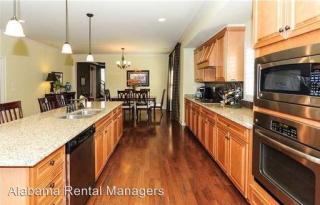 2082 Greenside Way, Birmingham AL  35226-6278 exterior