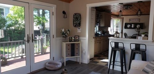 1562 Sassaquin Ave, New Bedford MA 02745-2328 exterior