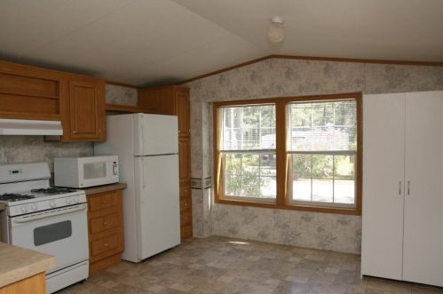 100 Kimberly Ct, Wareham MA 02571-1249 exterior