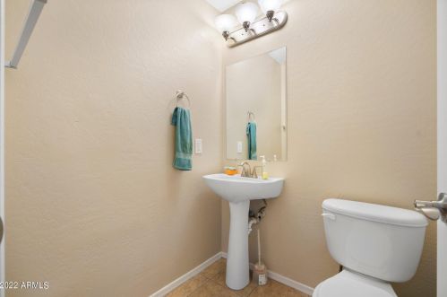 7302 37 Dr, Phoenix AZ 85029-3111 exterior