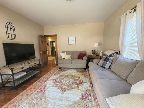 263 Riverbend St, Royalston MA 01331-2520 exterior