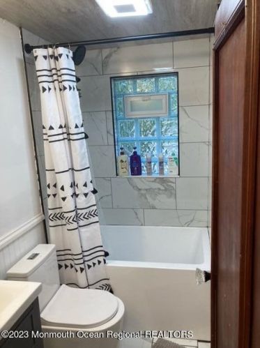 603 Veterans Hwy, Jackson Twp NJ  08527-3730 exterior