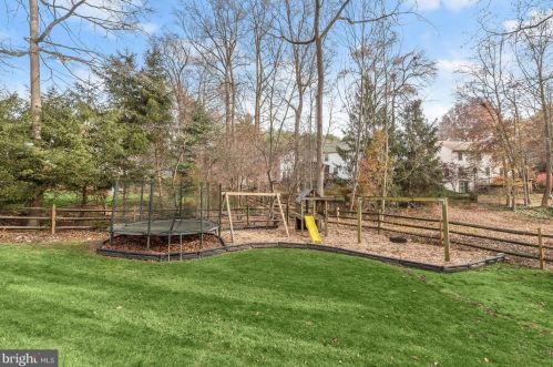 9757 Polished Stone, Columbia MD 21046-2802 exterior