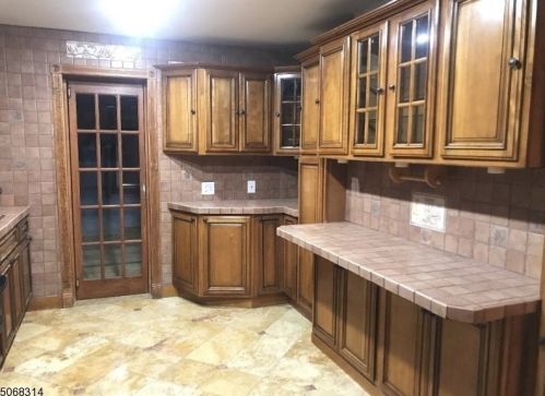 121 Rutgers St, Belleville NJ 07109-3112 exterior