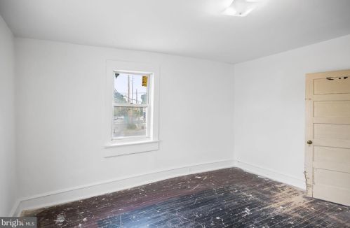 1943 Cooper St, West Deptford NJ 08096-3810 exterior