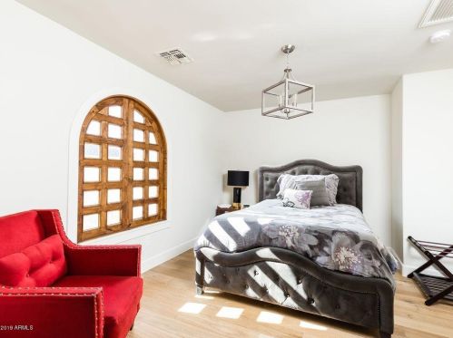 5123 43rd Pl, Phoenix AZ  85018-1633 exterior