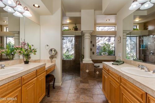 30 Beryl Ave, Phoenix AZ 85020-1536 exterior