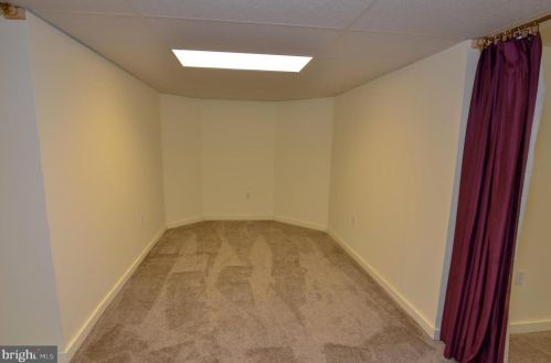 8 Landview Ln, Columbus NJ 08022-2260 exterior