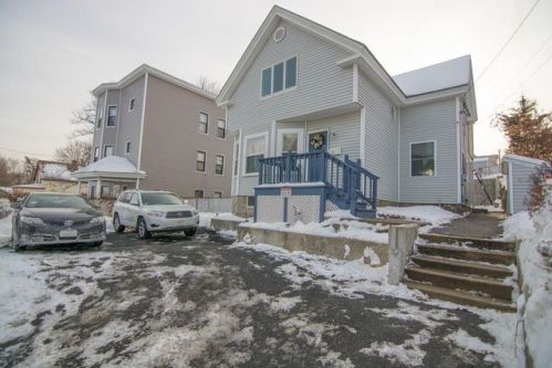 15 Pleasant Pl, Lawrence, MA 01841-2228