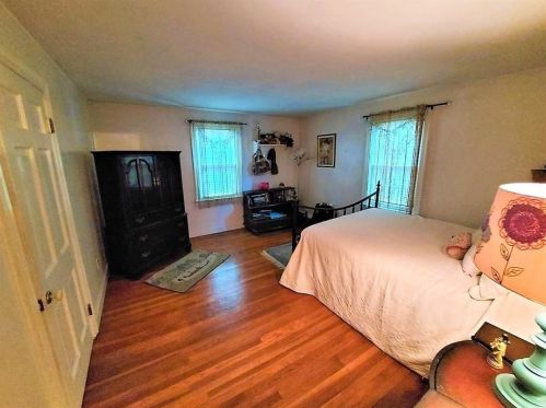 203 Delmont Ave, Worcester MA 01604-2136 exterior