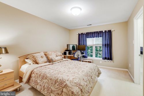 5424 Wooded Way, Columbia MD 21044-5722 exterior