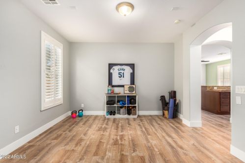 2320 Bowker St, Phoenix AZ 85040-3481 exterior