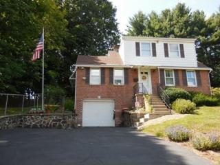 23 Homestead Ave, Holyoke, MA 01040-1031