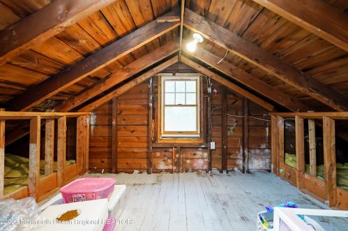 900 Roseld Ave, Tinton Falls NJ  07712-4154 exterior