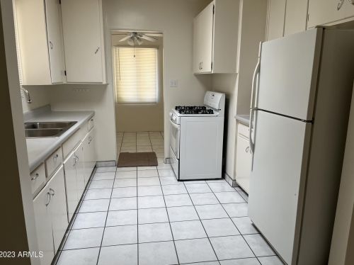 7037 26th Dr, Phoenix AZ  85051-6768 exterior