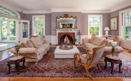 1 Sears Rd, Southborough MA 01772-1101 exterior