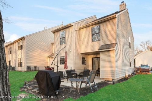 600 Violet Ln, Jackson Twp NJ  08527-4152 exterior