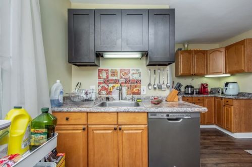 102 Main St, Acton MA 01720-3553 exterior