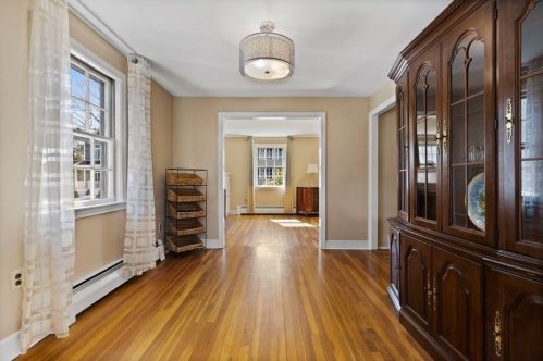 34 Rose St, Milton MA 02186-4616 exterior