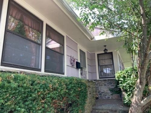 221 Rochambeau St, New Bedford, MA 02745-5541