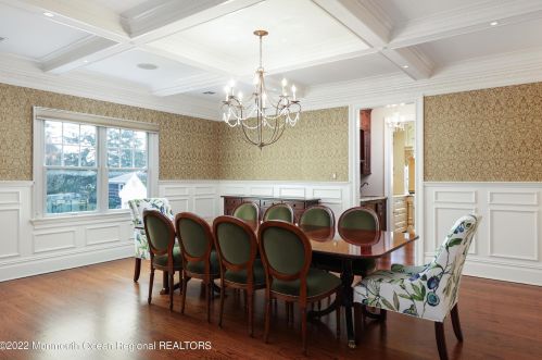 21 Vista Dr, Little Silver NJ  07739-1611 exterior