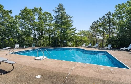 200 Falls Blvd, Quincy MA 02169-8158 exterior