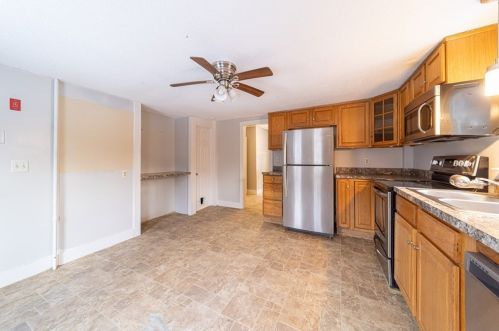 680 Granville Rd, Montgomery MA 01085-3942 exterior