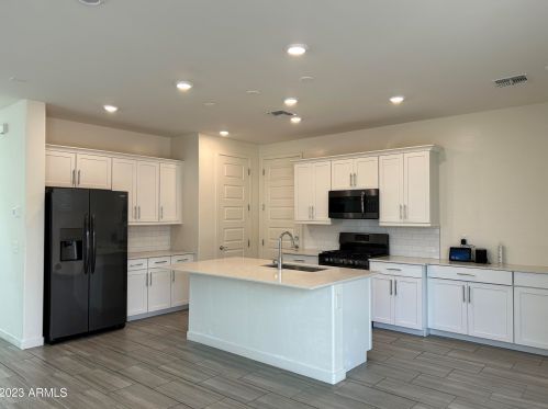 932 Anderson Ave, Phoenix AZ  85022 exterior