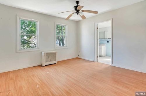 410 Davis Ave, Kearny NJ 07032-3510 exterior