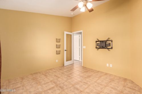 2712 Beautiful Ln, Phoenix AZ 85042-7073 exterior