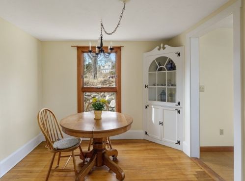 216 Hull St, Hingham MA 02043-1423 exterior