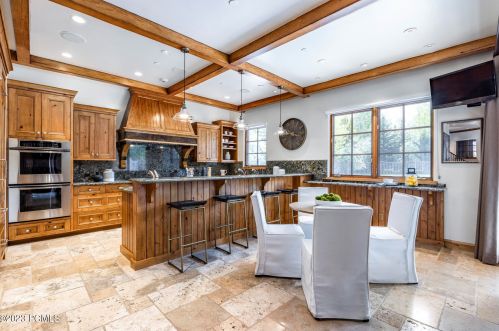 2324 Lucky John Dr, Park City UT 84060-6920 exterior