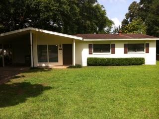 552 Tamworth Ct, Mobile AL  36609-6020 exterior