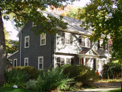 31 Mountfort Rd, Newton, MA 02461-1405