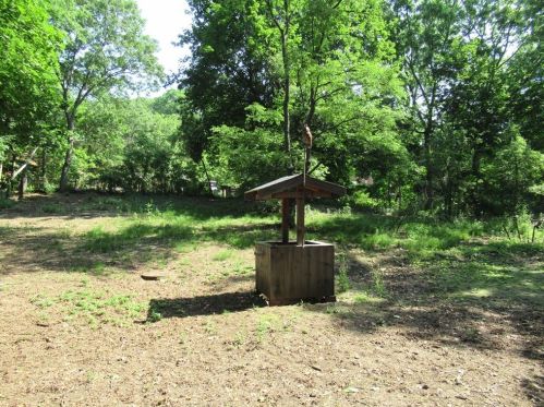 11 Lewis Ct, Hingham MA 02043-2723 exterior