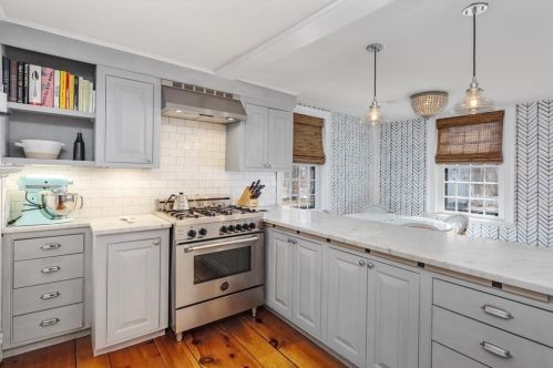 287 North St, Hingham MA 02043-2232 exterior